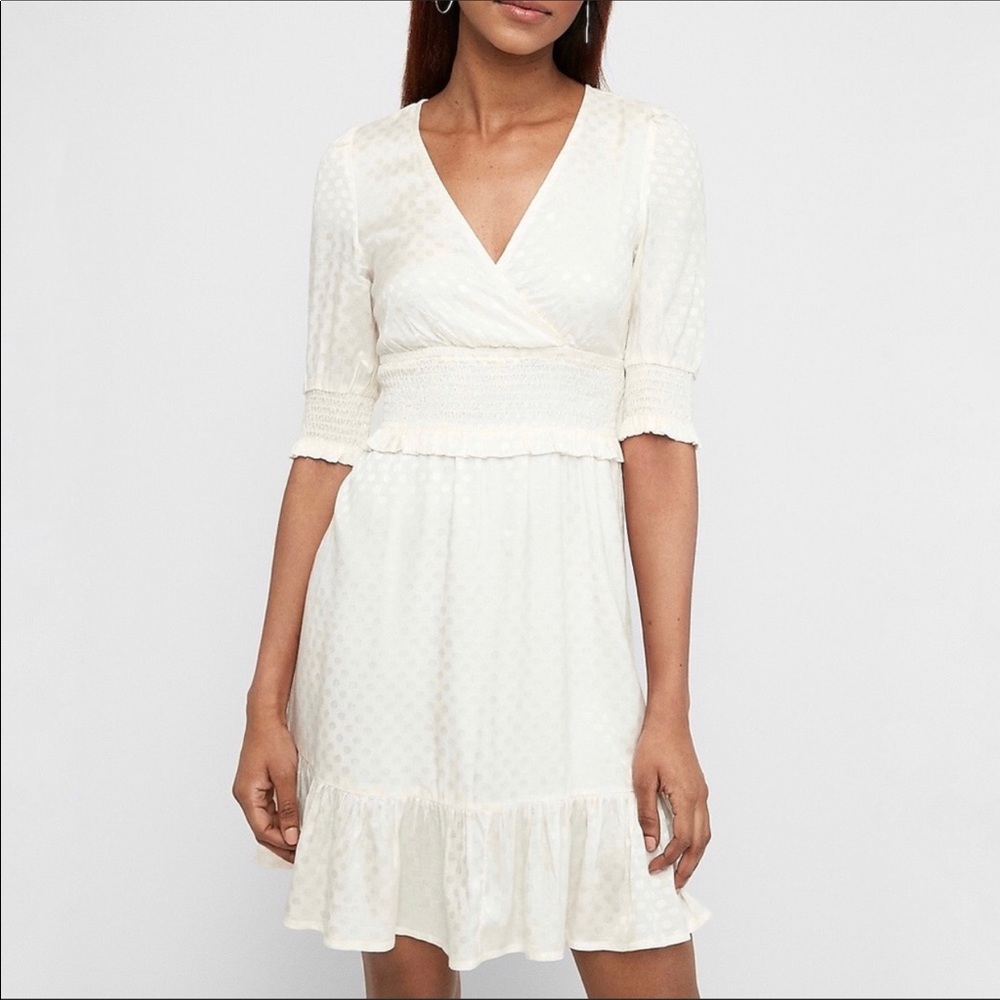 🍓NWT Express Fit And Flare Dress
